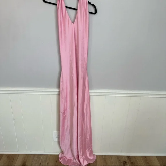 Show me your MuMu Women’s Pink Jasmine Halter V-Neck Maxi Dress Sz M NWOT - Picture 2 of 8